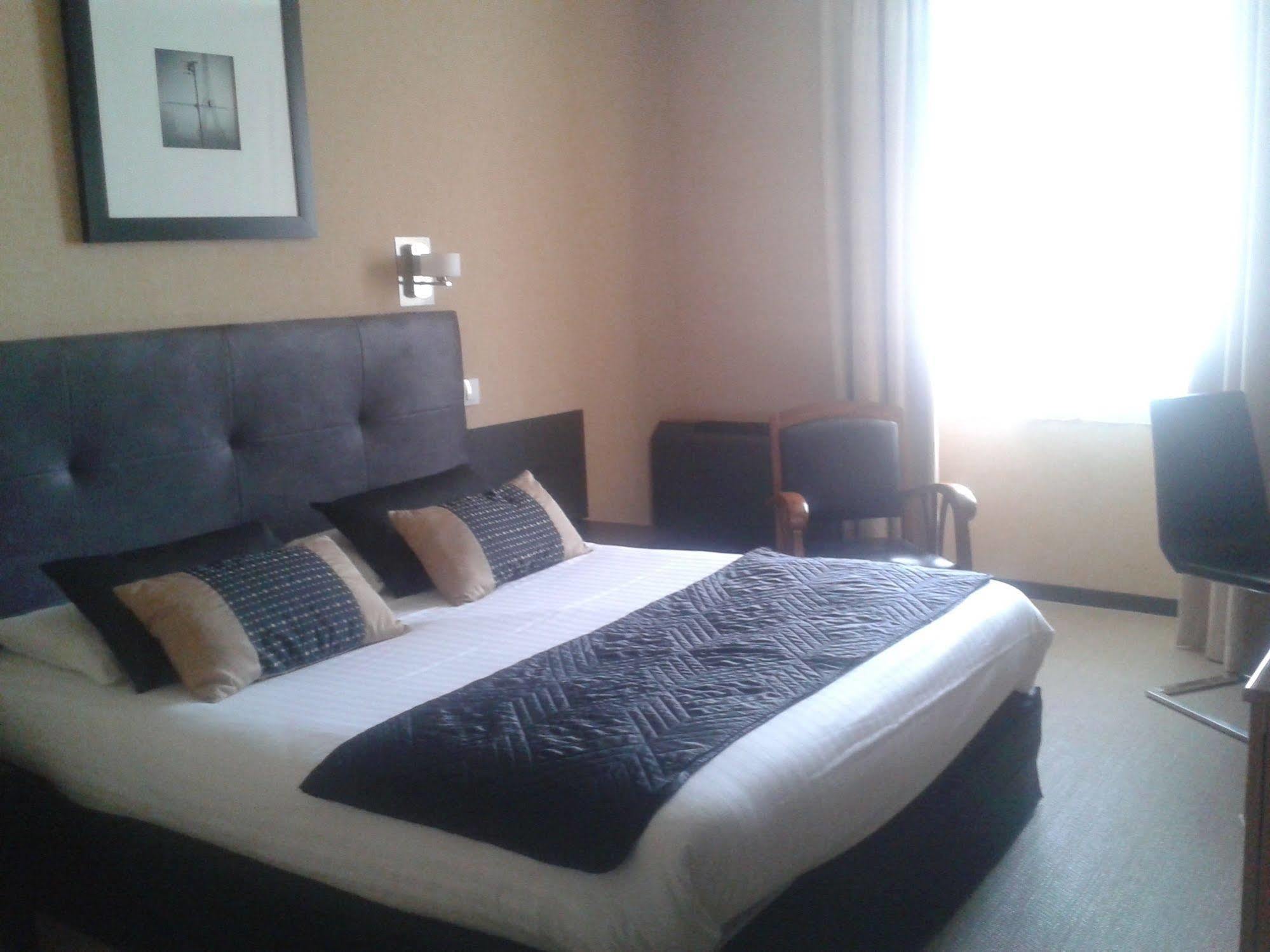 Hotel La Truffe Noire Μπριβ-λα-Γκαγιάρντ Εξωτερικό φωτογραφία